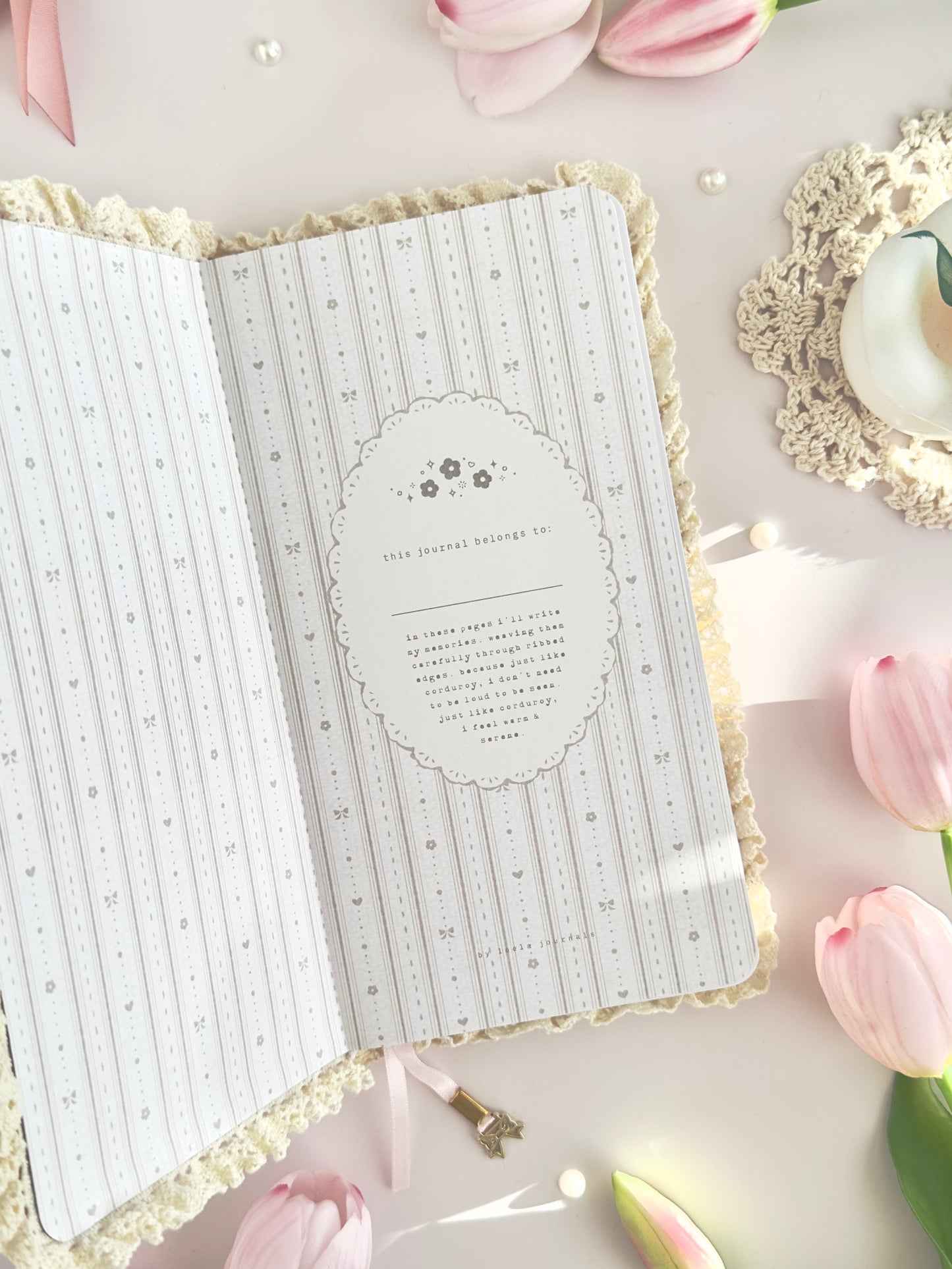 160 gsm | TN | calico cat notebook (dotted, grid)