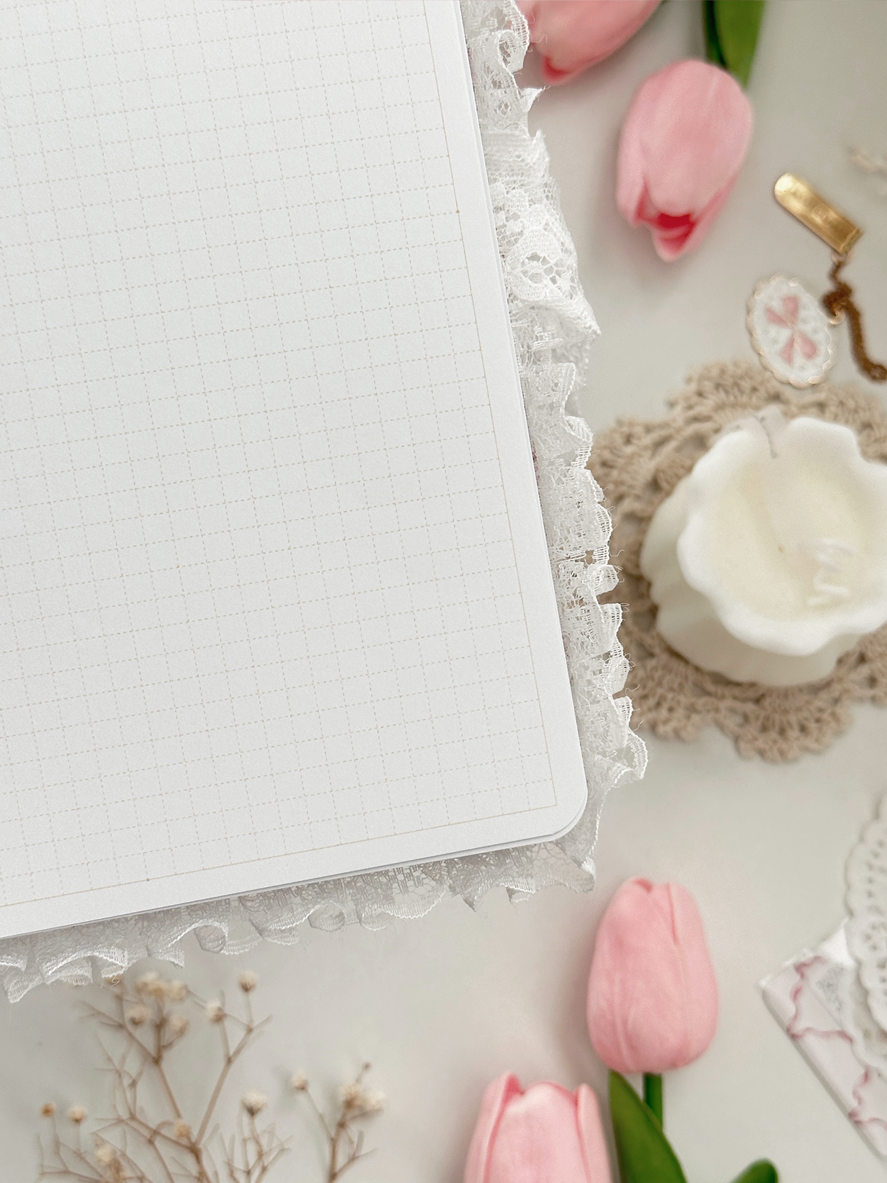 160 gsm | A5 | black lolita notebook (dot, grid)