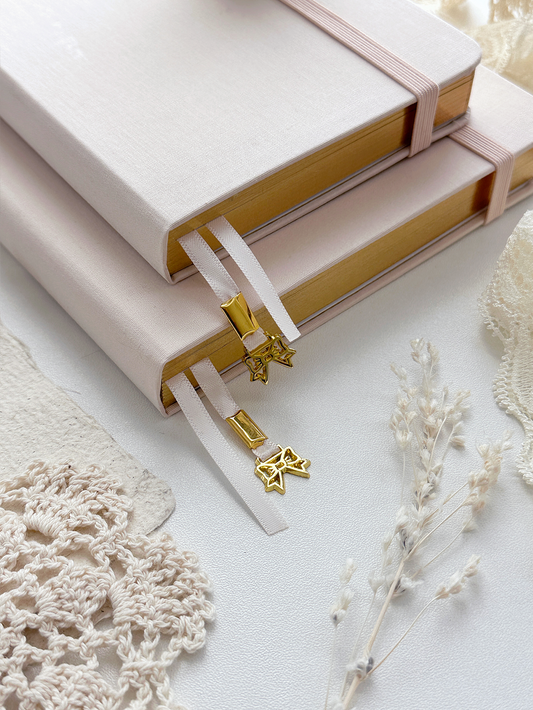 120 gsm | A5 | tulip notebook (dotted)