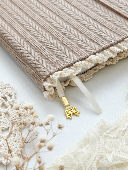 160 gsm | TN | brown sweater lace notebook (dotted)