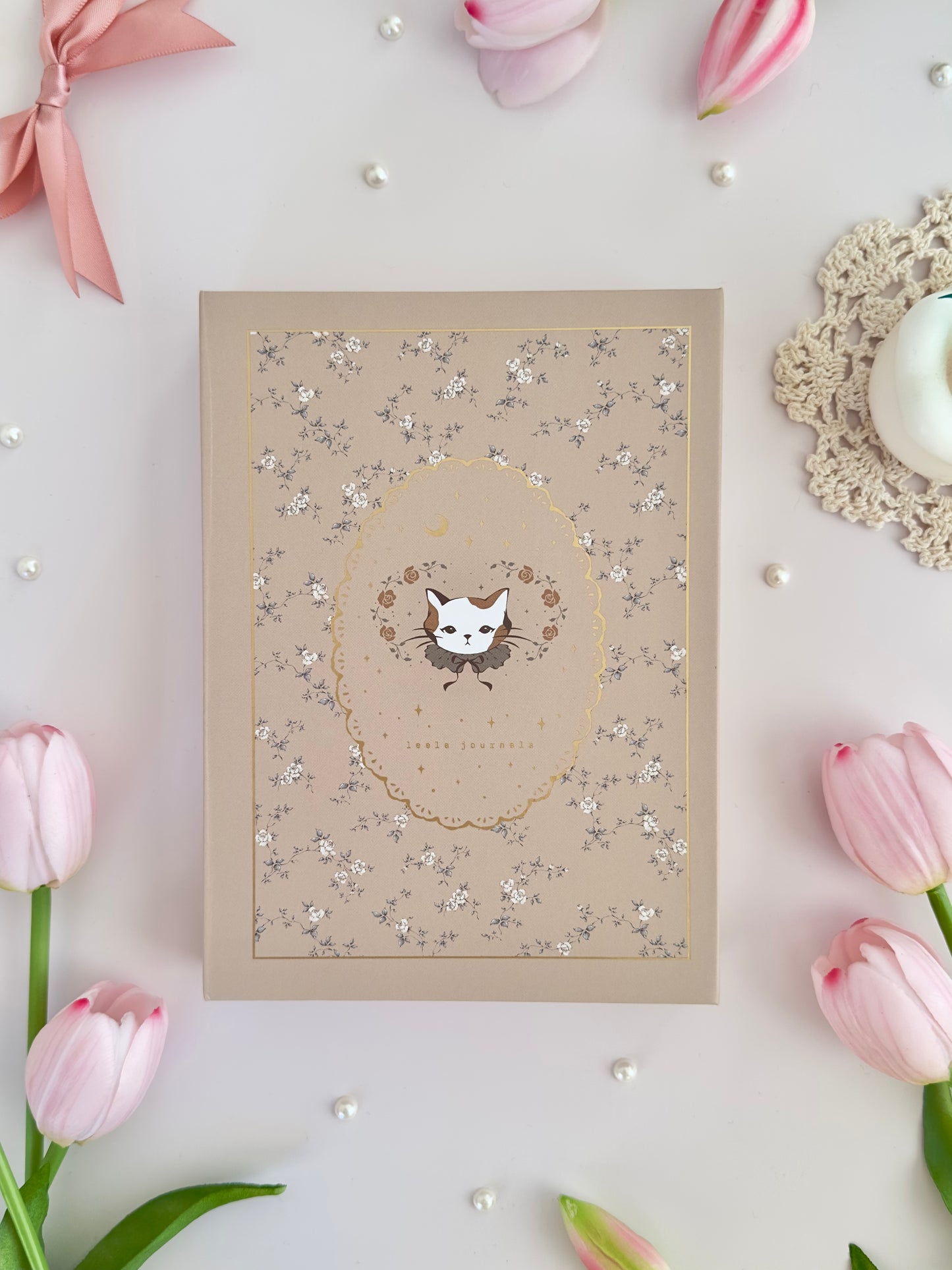 TRP | B6 | calico cat notebook (dotted, grid)