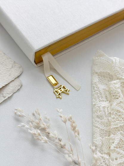 160 gsm | A5 | lily of the valley notebook (dotted)