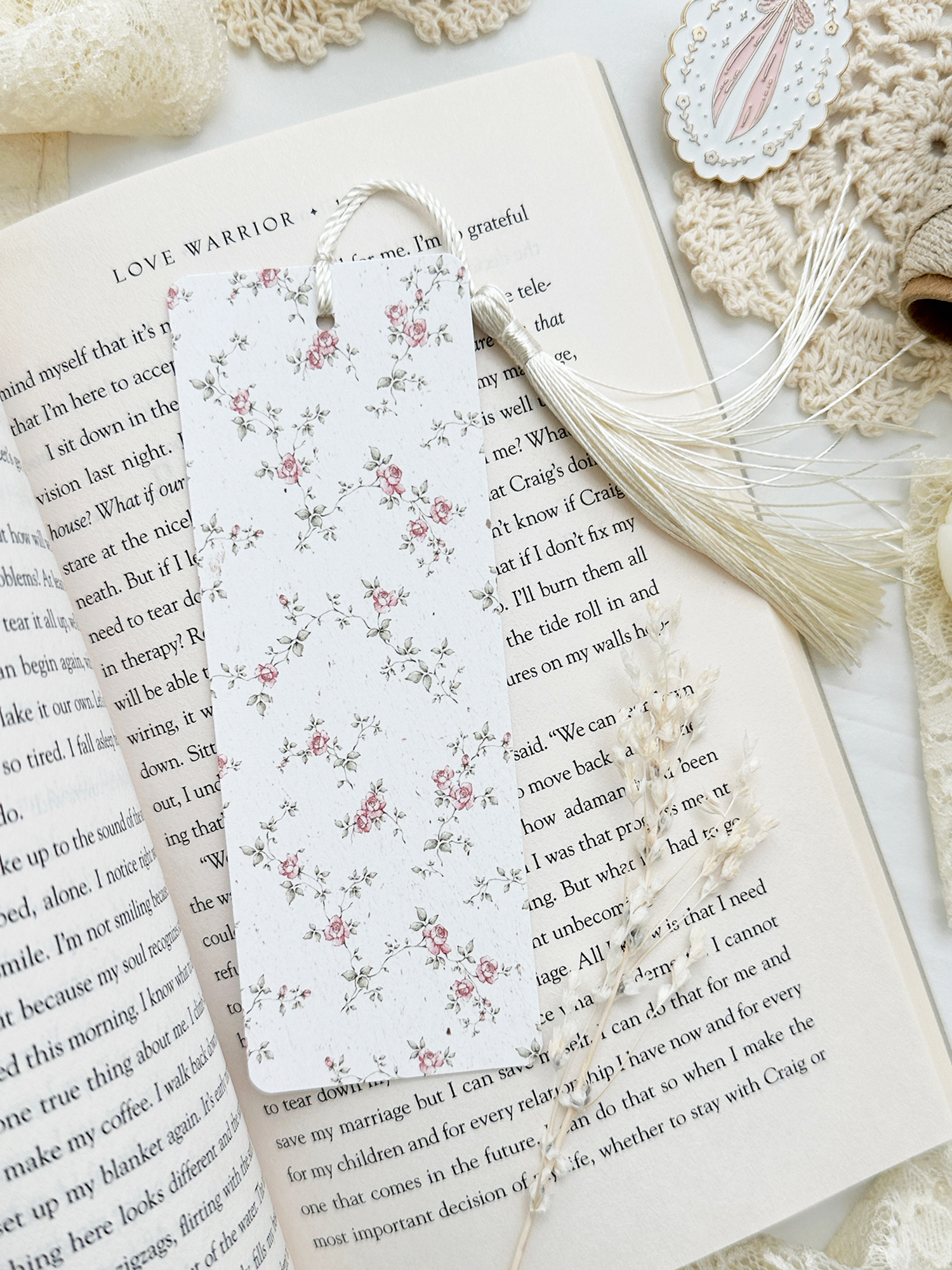Japanese Sakura Metal Bookmarks - Elegant Brass Bookmarks for Book Lovers –  CHL-STORE