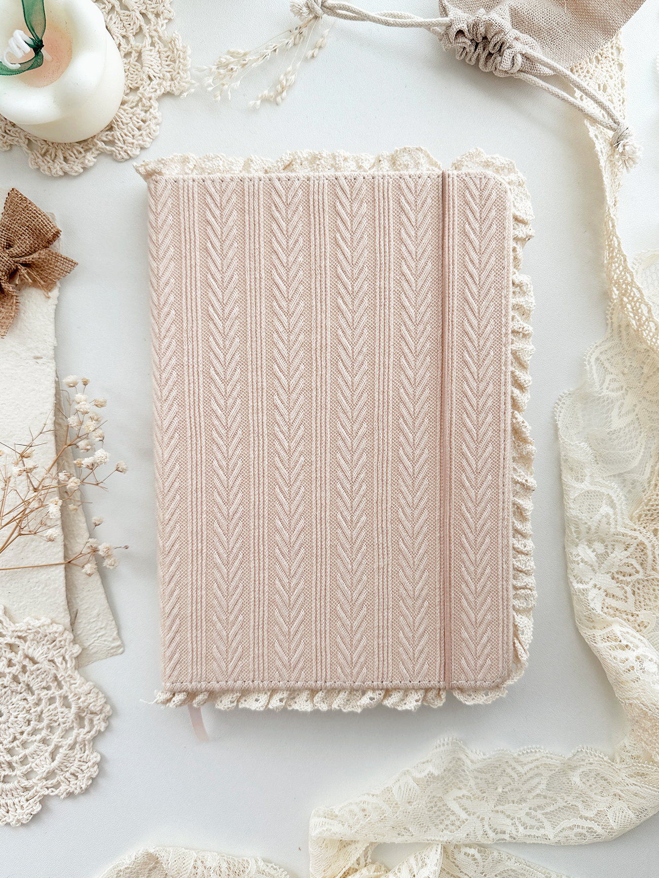 160 gsm | A5 | pink sweater lace notebook