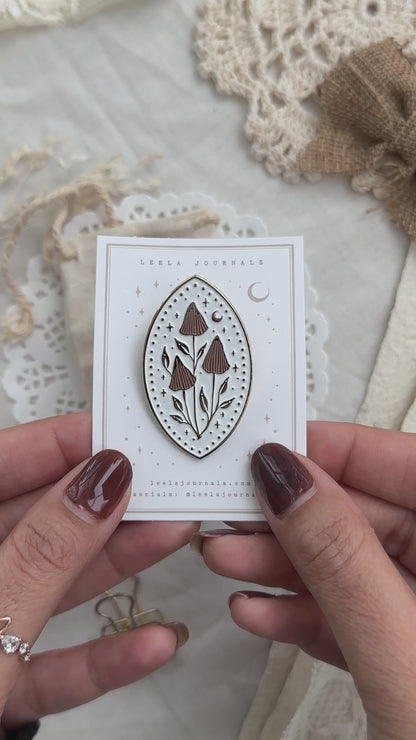 *retiring* mushroom almond shaped journaling clip