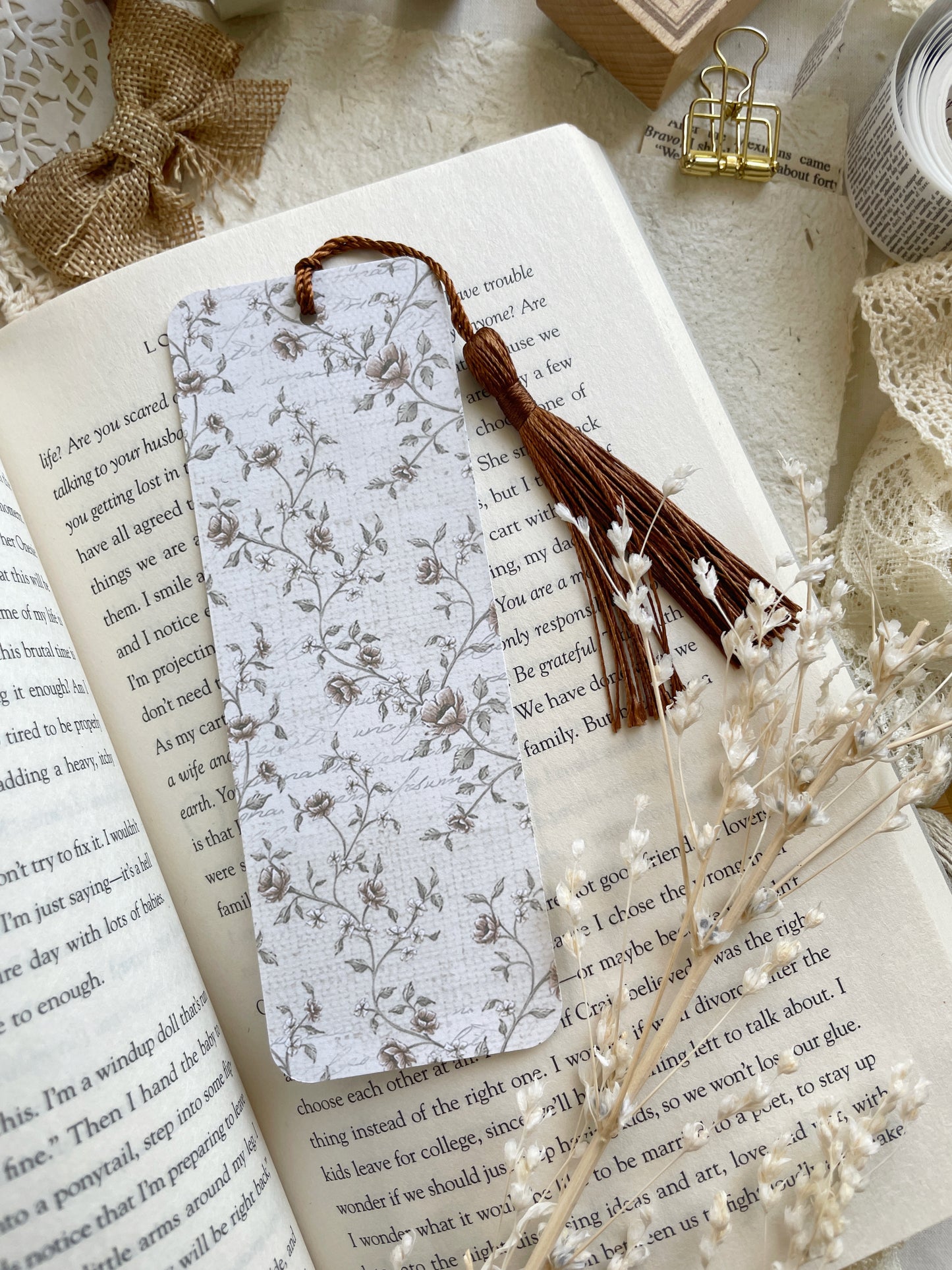 vintage floral bookmark